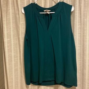 Flowy emerald green top perfect for the holidays